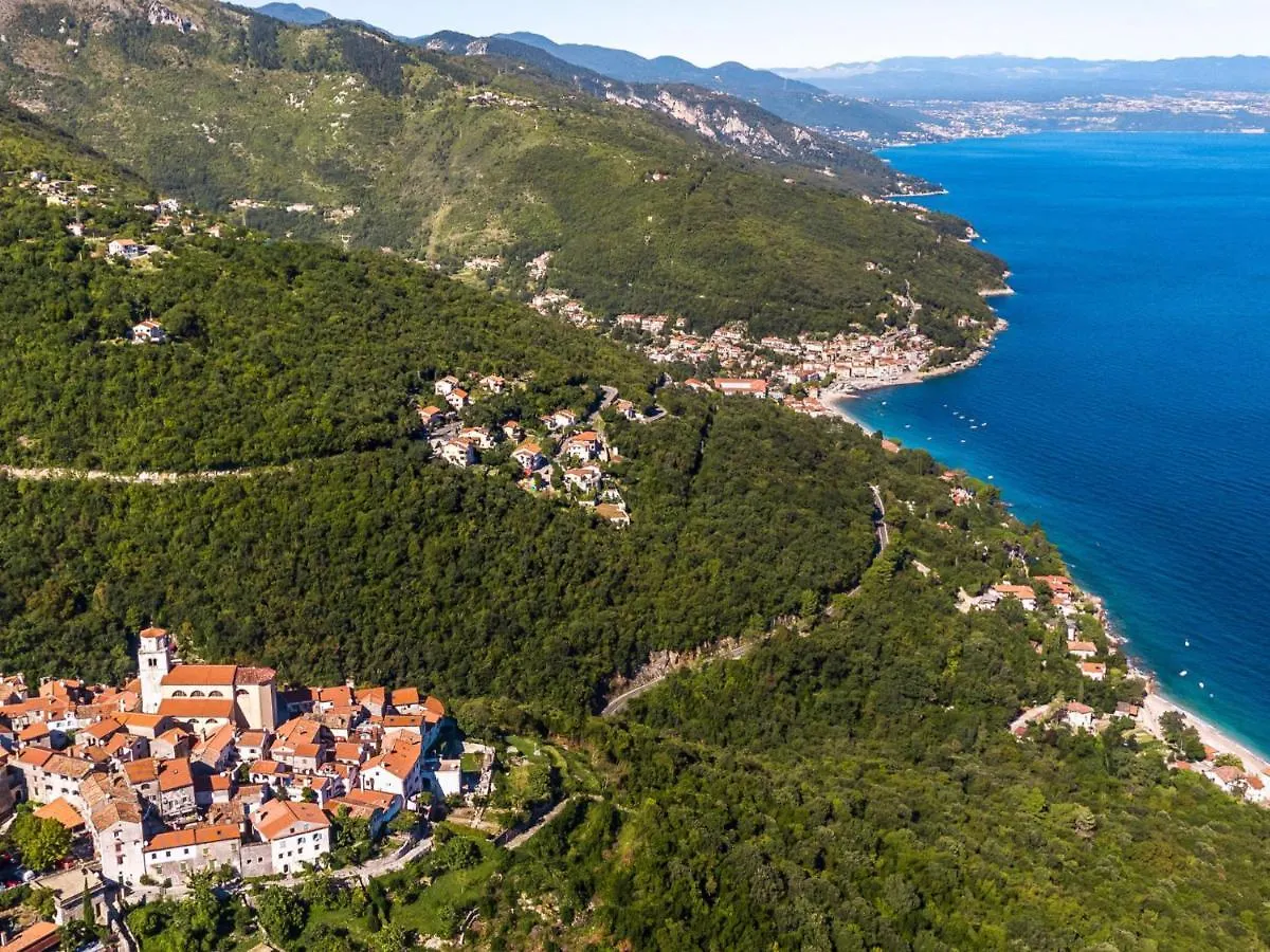 Apartment Detan Mošćenička Draga